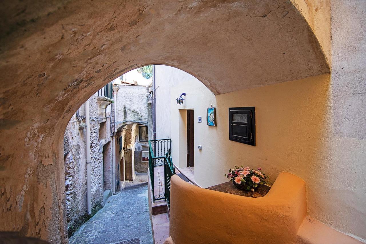 Borgo Di Conca Dei Marini Villa Luaran gambar