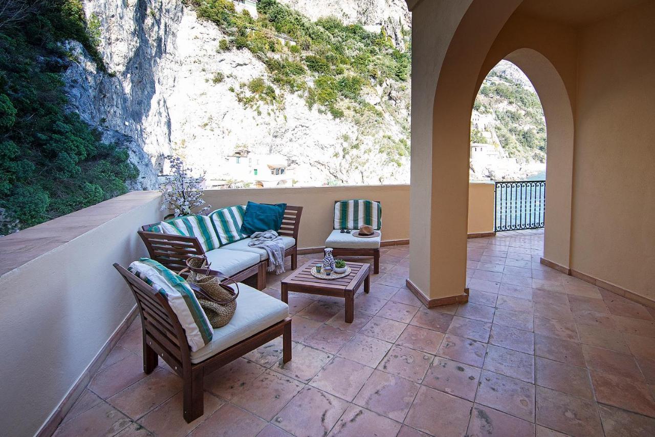 Borgo Di Conca Dei Marini Villa Luaran gambar
